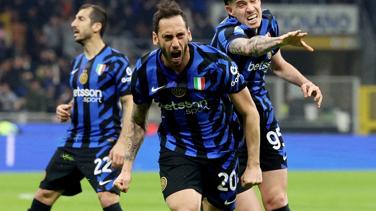 Hakan Çalhanoğlu’nun gol attığı maçta Inter 3 puanı kaptı